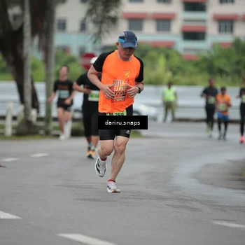 Runner Photo 8558936