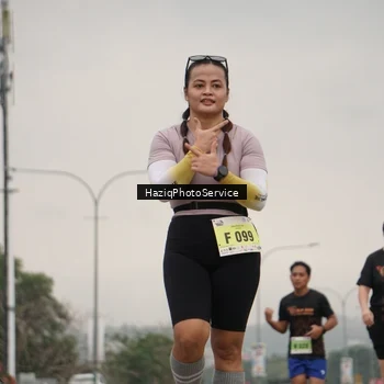 Runner Photo 8558951