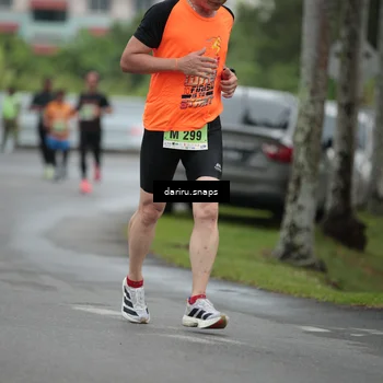 Runner Photo 8559002