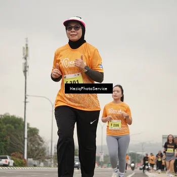 Runner Photo 8559005