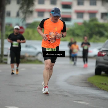 Runner Photo 8559007