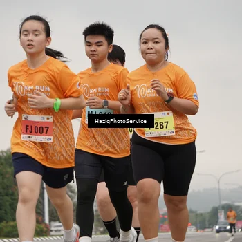 Runner Photo 8559009
