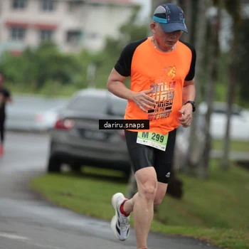 Runner Photo 8559020