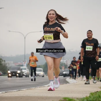 Runner Photo 8559030