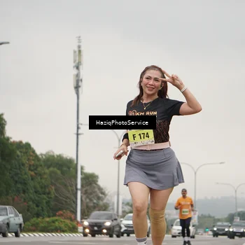 Runner Photo 8559042