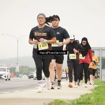 Runner Photo 8559084