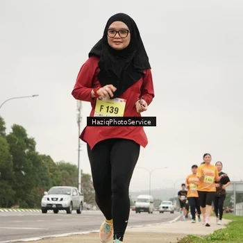 Runner Photo 8559102