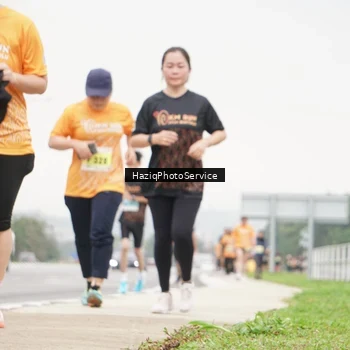 Runner Photo 8559165