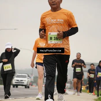 Runner Photo 8559210
