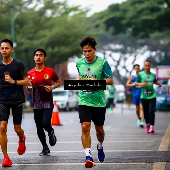 Runner Photo 8559350