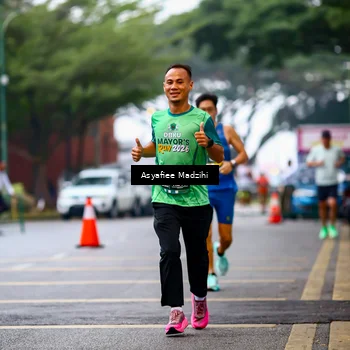 Runner Photo 8559356