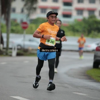 Runner Photo 8559371