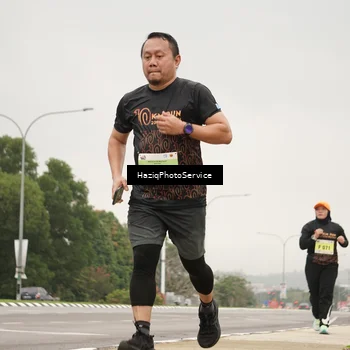Runner Photo 8559373