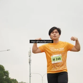 Runner Photo 8559435
