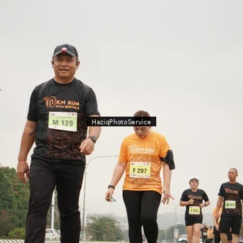 Runner Photo 8559449