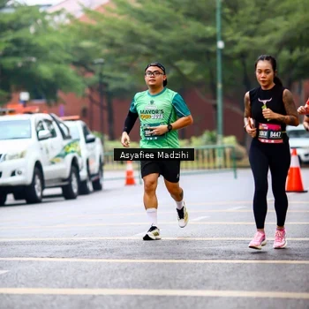 Runner Photo 8559500