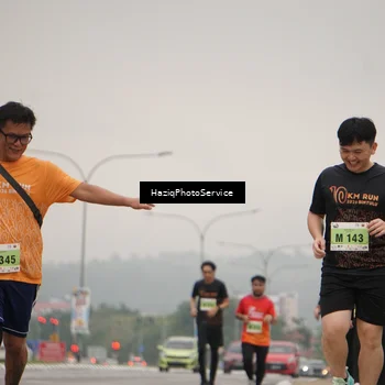 Runner Photo 8559572