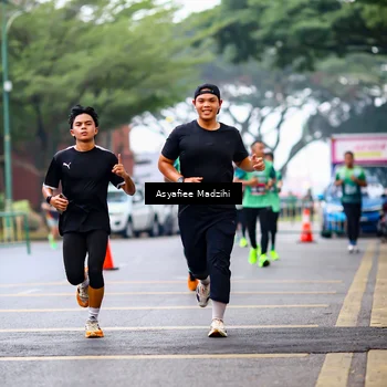 Runner Photo 8559615