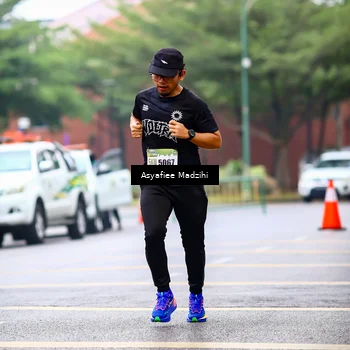 Runner Photo 8559645