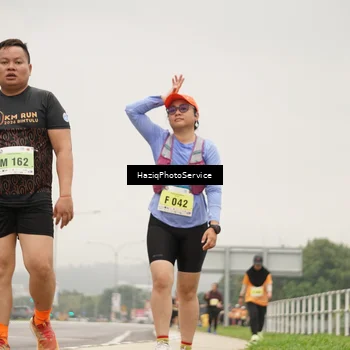 Runner Photo 8559665