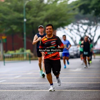 Runner Photo 8559751
