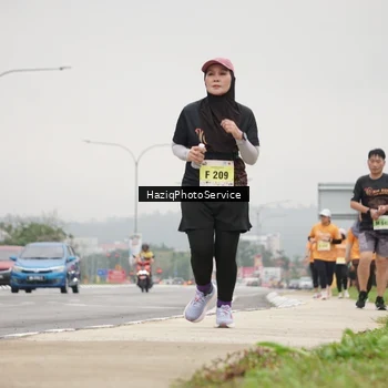 Runner Photo 8559974