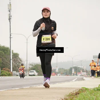 Runner Photo 8559995