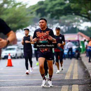 Runner Photo 8560001