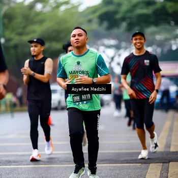 Runner Photo 8560002