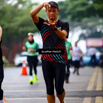 Runner Photo 8560005