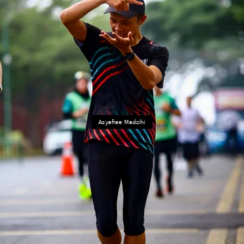 Runner Photo 8560007