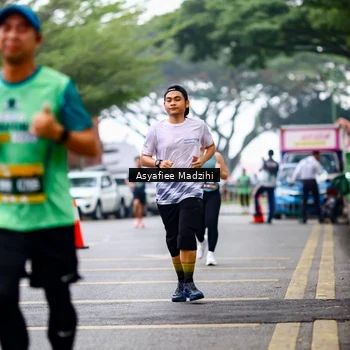 Runner Photo 8560016
