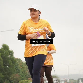Runner Photo 8560042