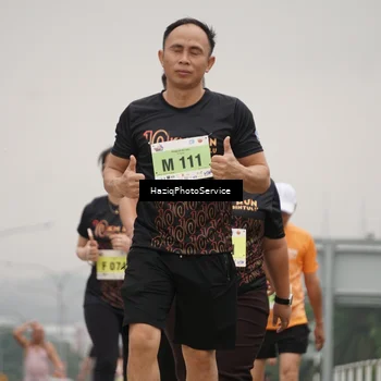 Runner Photo 8560249