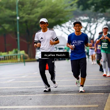 Runner Photo 8560339
