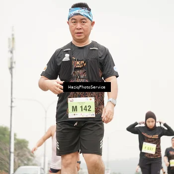 Runner Photo 8560357