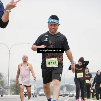 Runner Photo 8560364