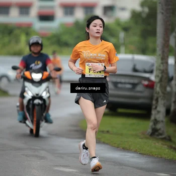 Runner Photo 8560378