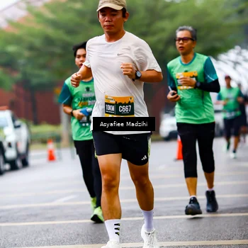 Runner Photo 8560381