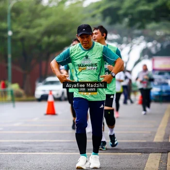 Runner Photo 8560590