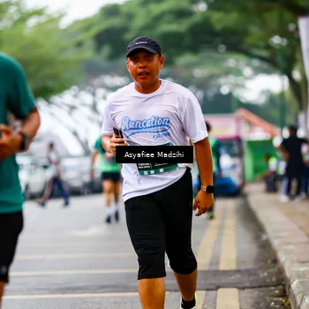 Runner Photo 8560639