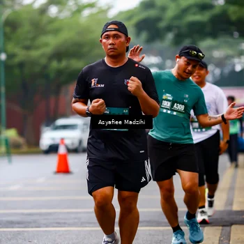 Runner Photo 8560656