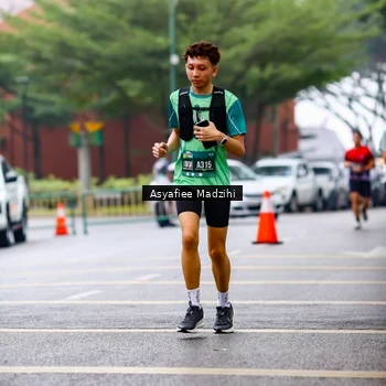 Runner Photo 8560673