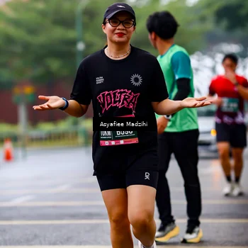 Runner Photo 8560695