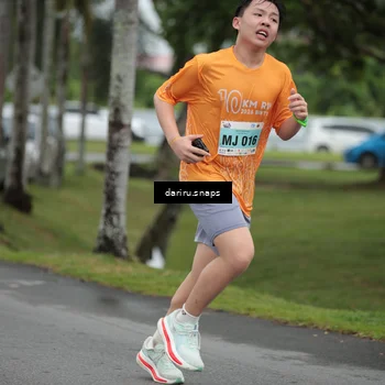 Runner Photo 8560768