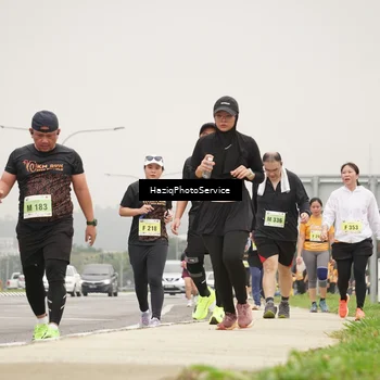 Runner Photo 8560819