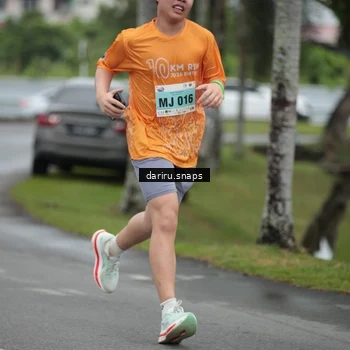Runner Photo 8560832