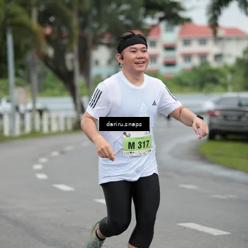 Runner Photo 8560856