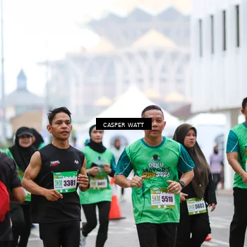 Runner Photo 8560899
