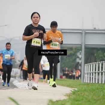 Runner Photo 8560920